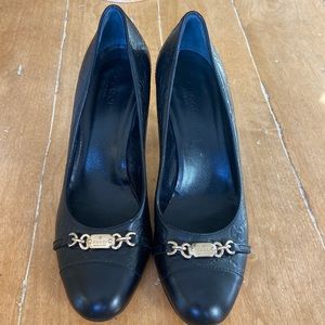 Women’s Gucci Leather GG Pumps | Gold Hardware | Size 7